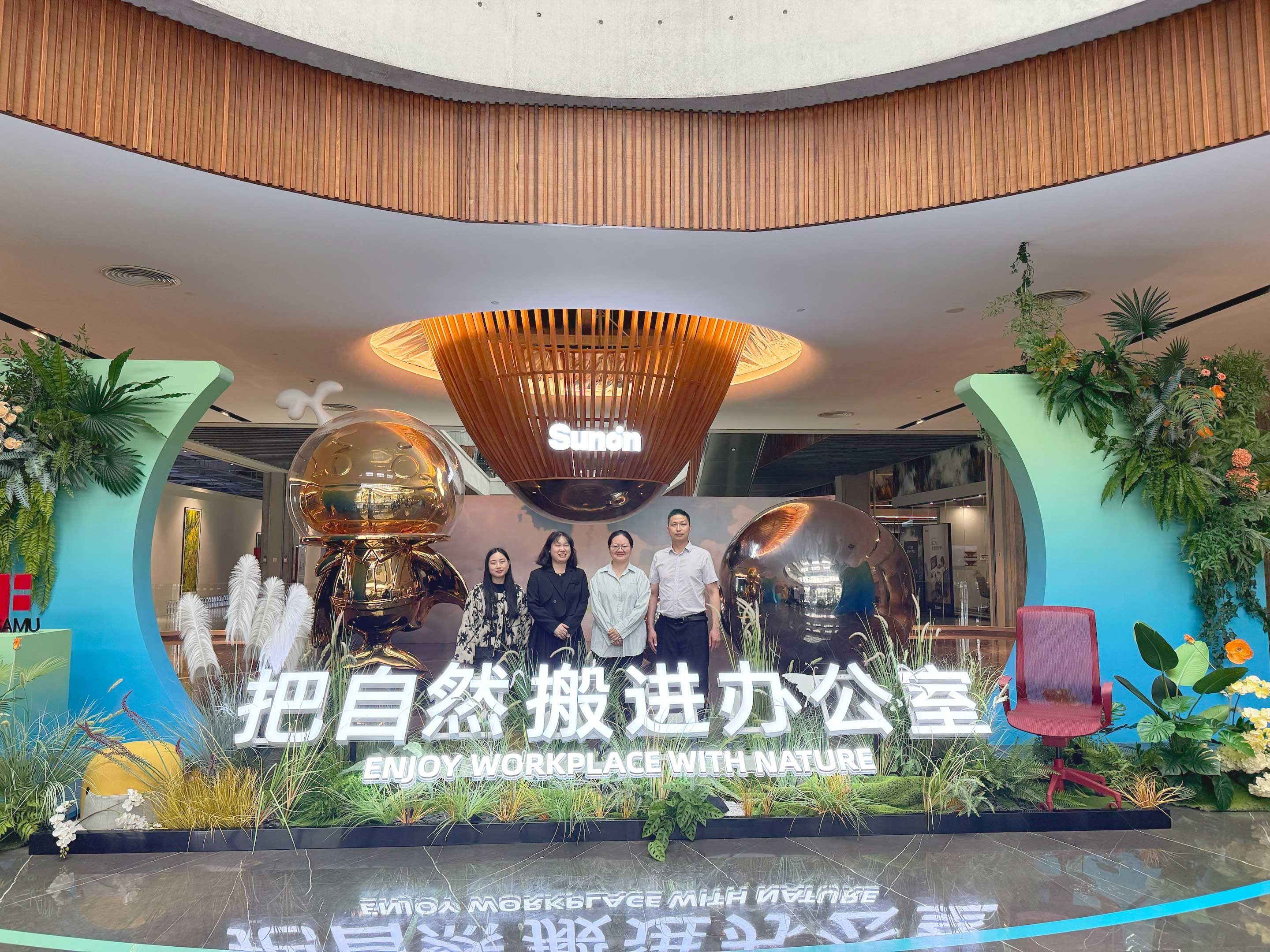 合影.jpg